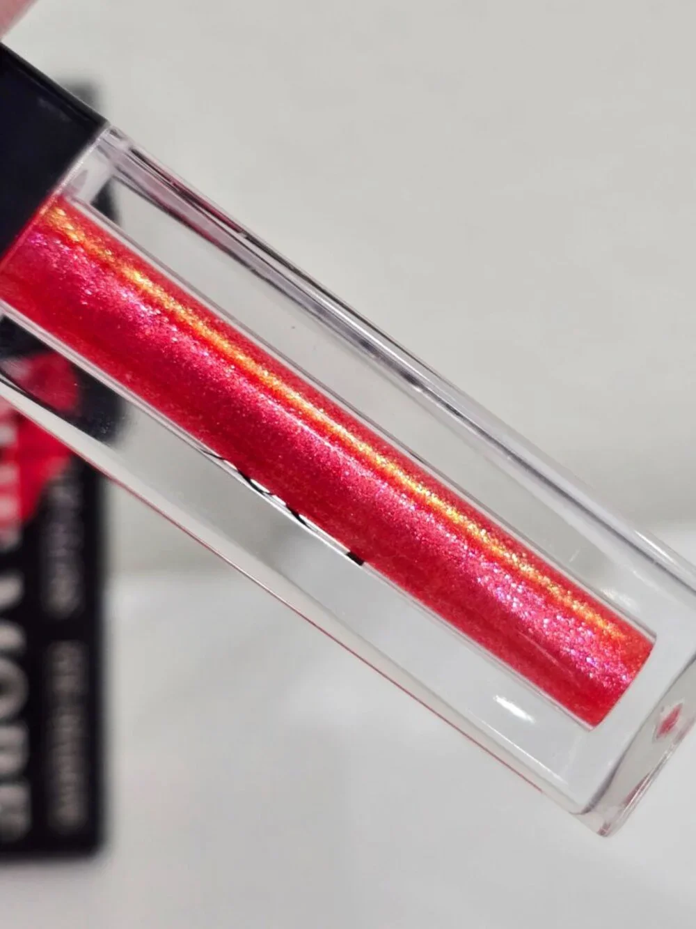 Sue More ✦ Lip Gloss & Eye Shadow ✦ Shimmering Red Dual‑Use Long‑Wear Formula
